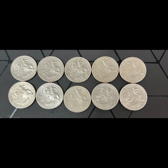 10 Bicentennial Quarters - Picture 2 of 2